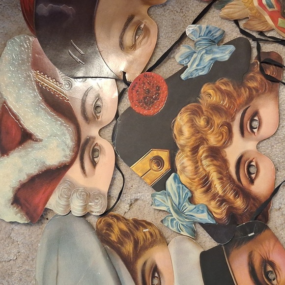 Lot of Victorian Masks/Carnival Paper Costumes-6 Spielzeugmuseum / H & P England - Picture 3 of 6